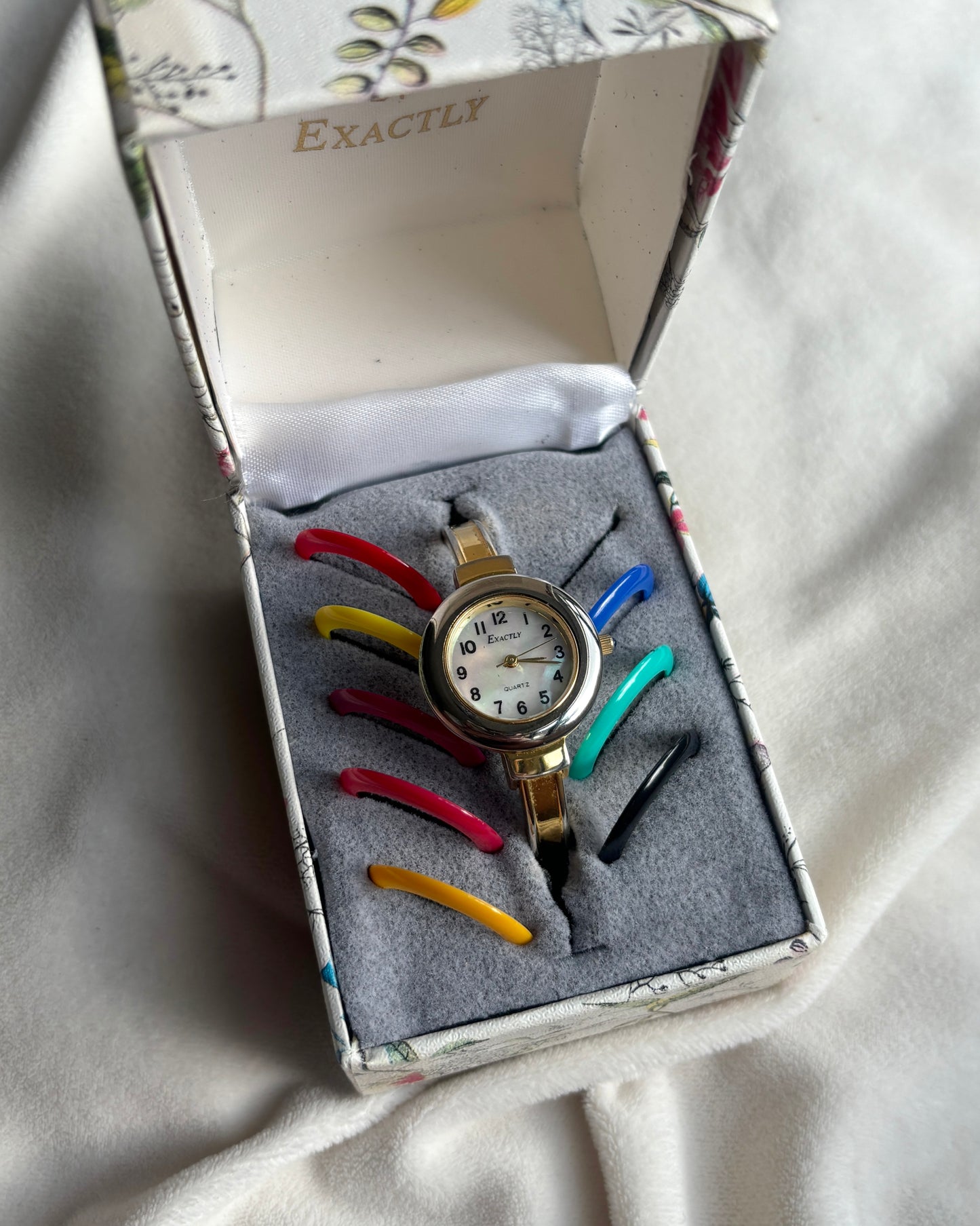 Rare & Coveted Interchangeable Pearl Dial Watch - Working
