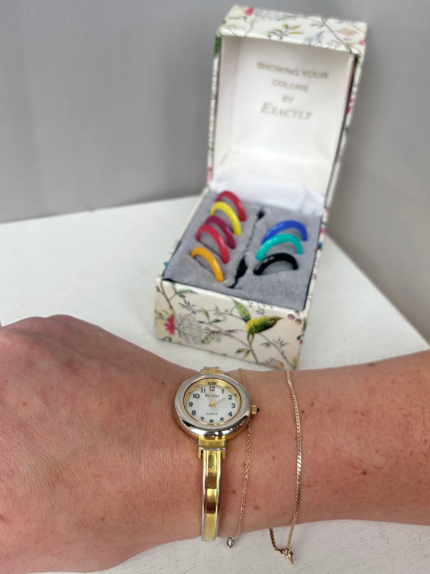 Rare & Coveted Interchangeable Pearl Dial Watch - Working
