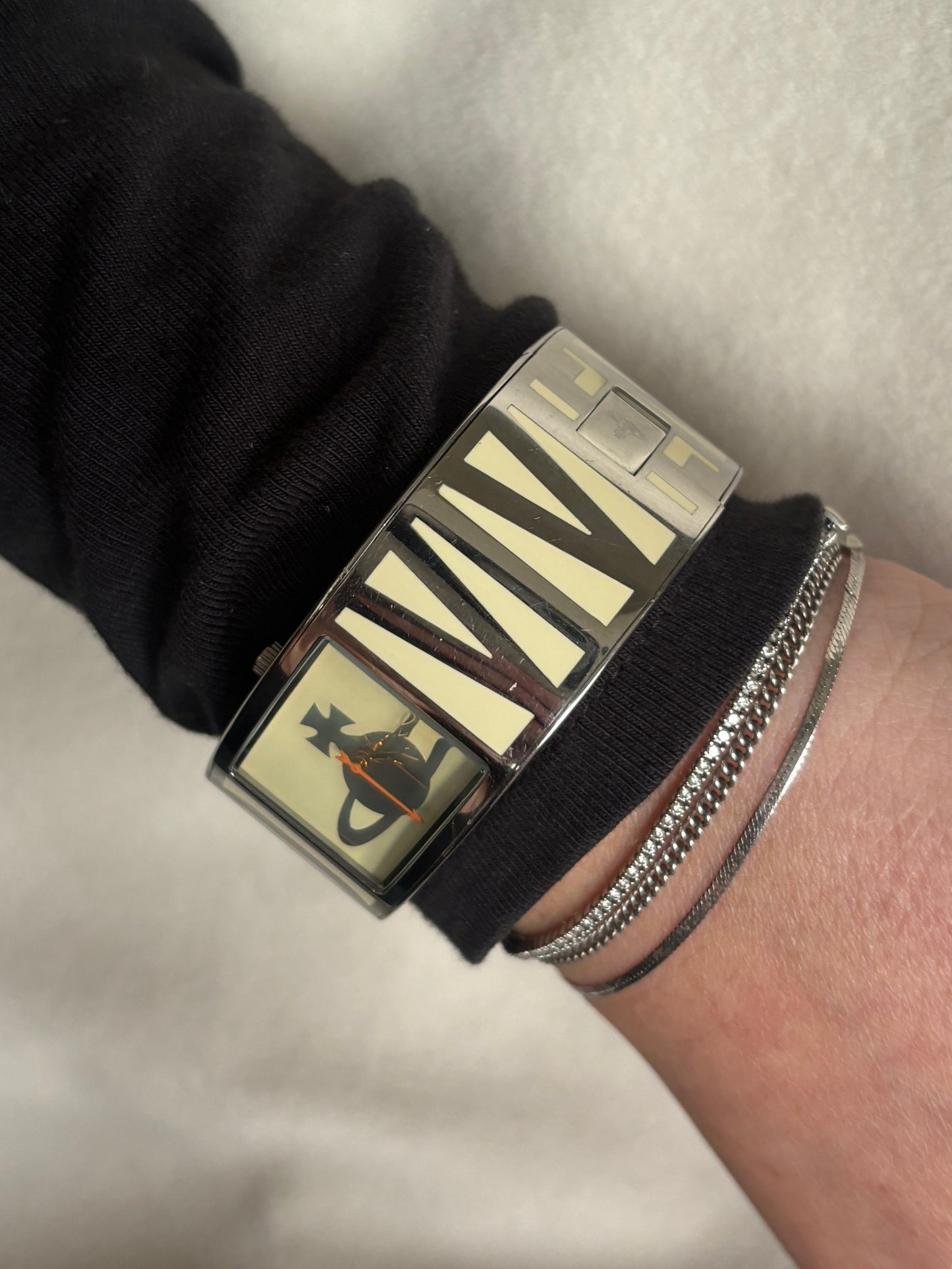 Vivienne Westwood Bangle Orb Dial Watch - Working