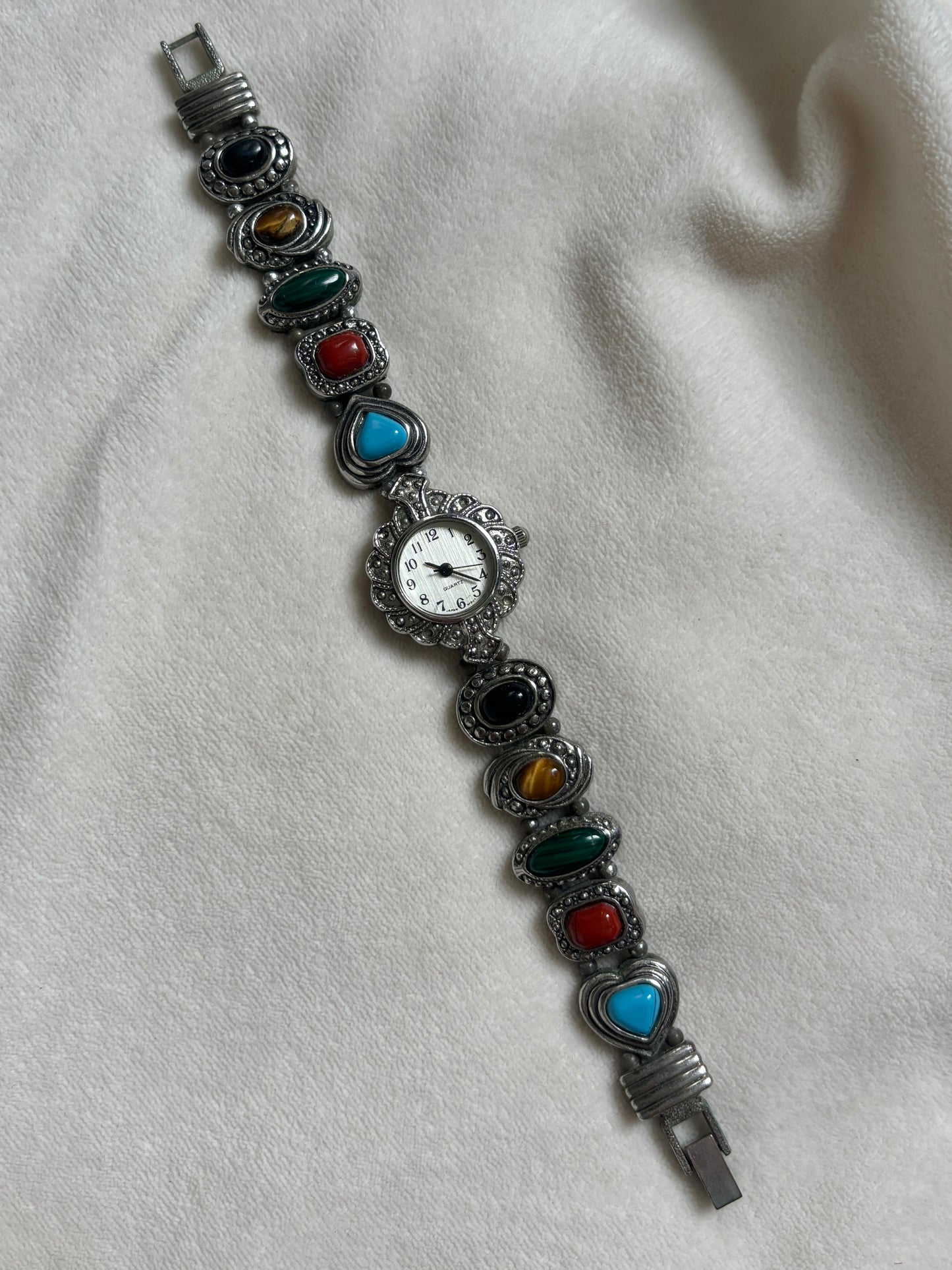 Vintage Scarab-Style Heart Watch - Working