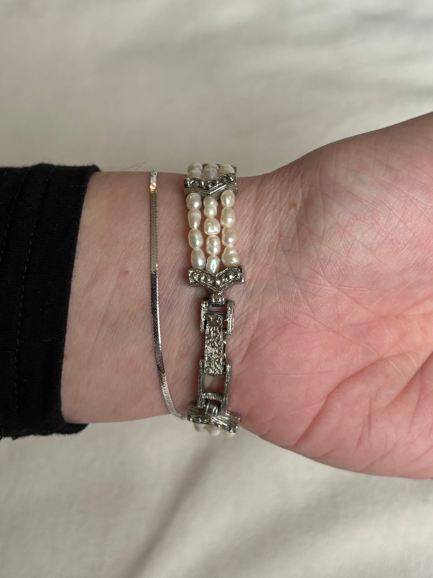 dainty vintage genuine pearl watch