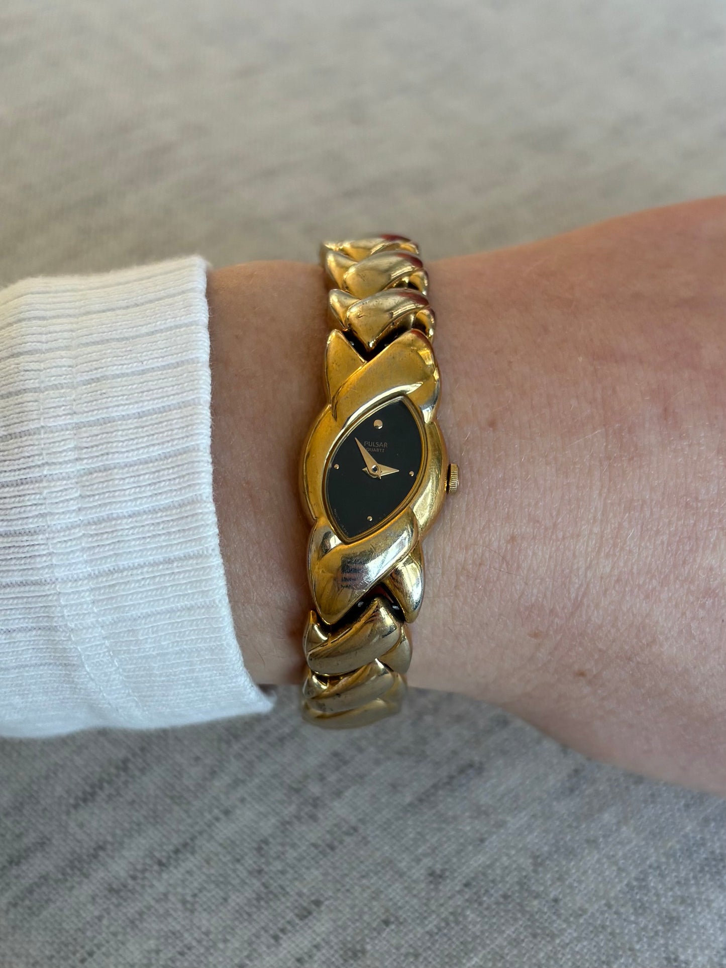 Vintage Dainty Gold Asymmetrical Watch - Working