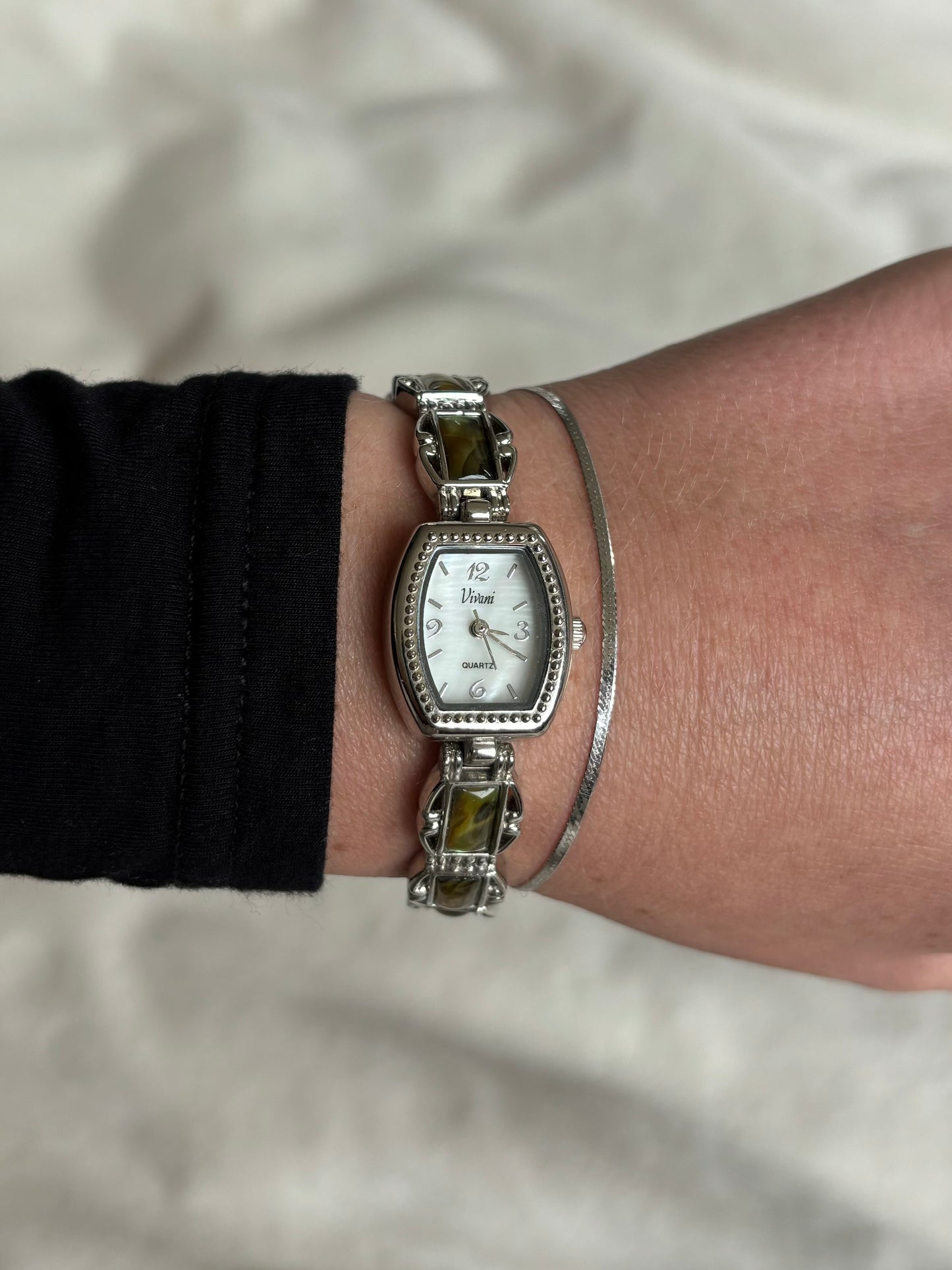 dainty vintage abalone link watch - working