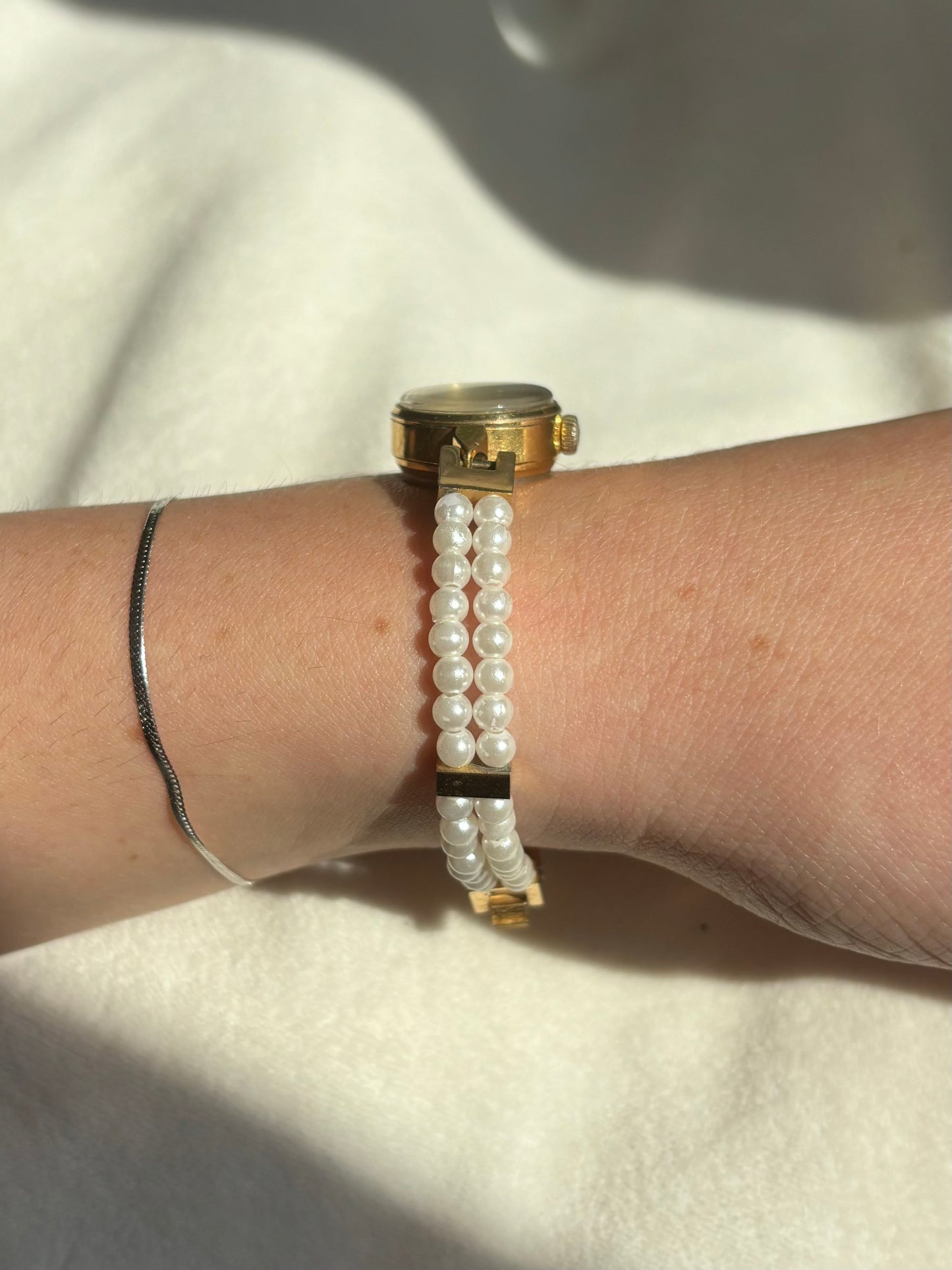 dainty vintage gold wind up watch- working