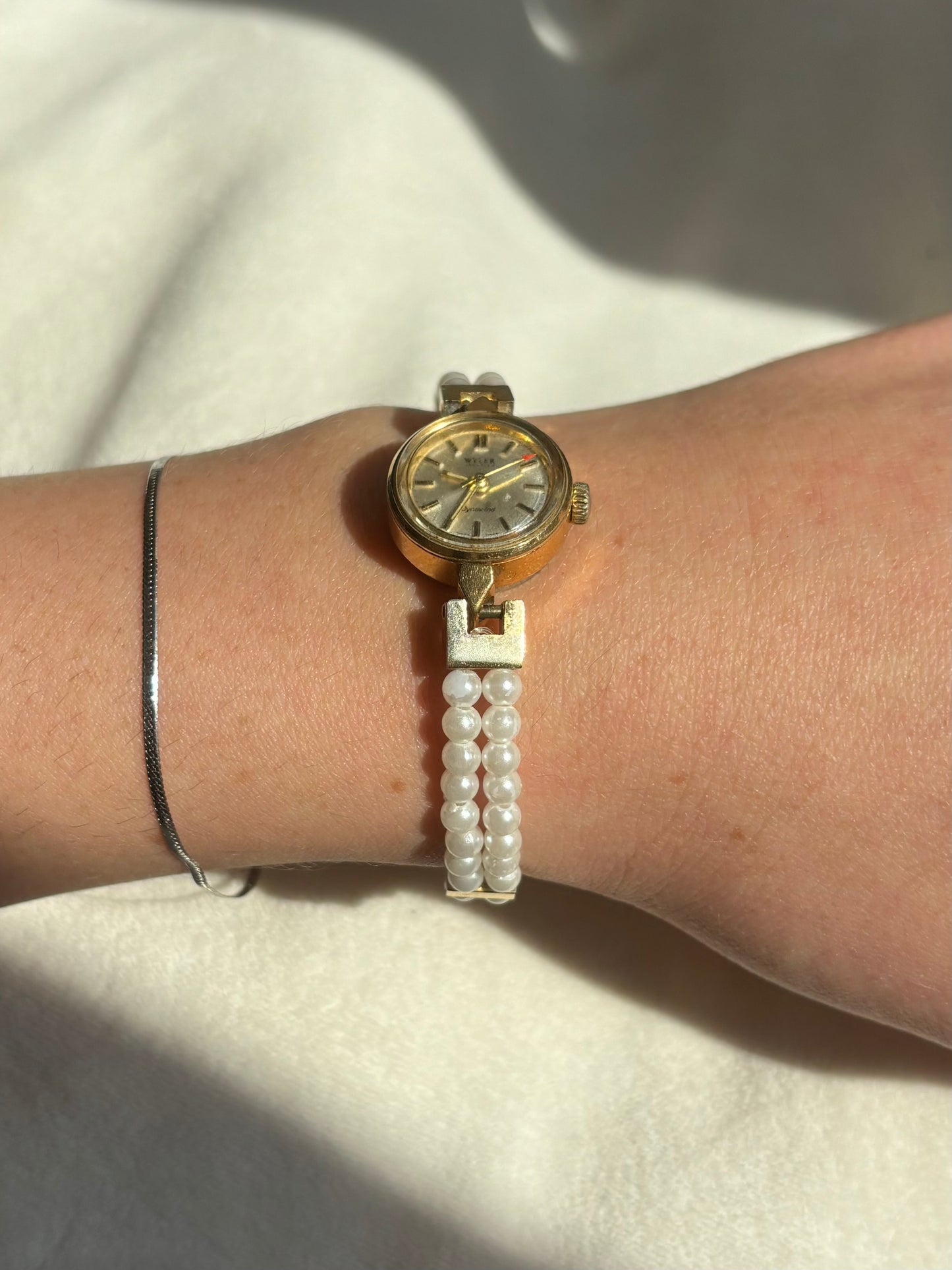 dainty vintage gold wind up watch- working