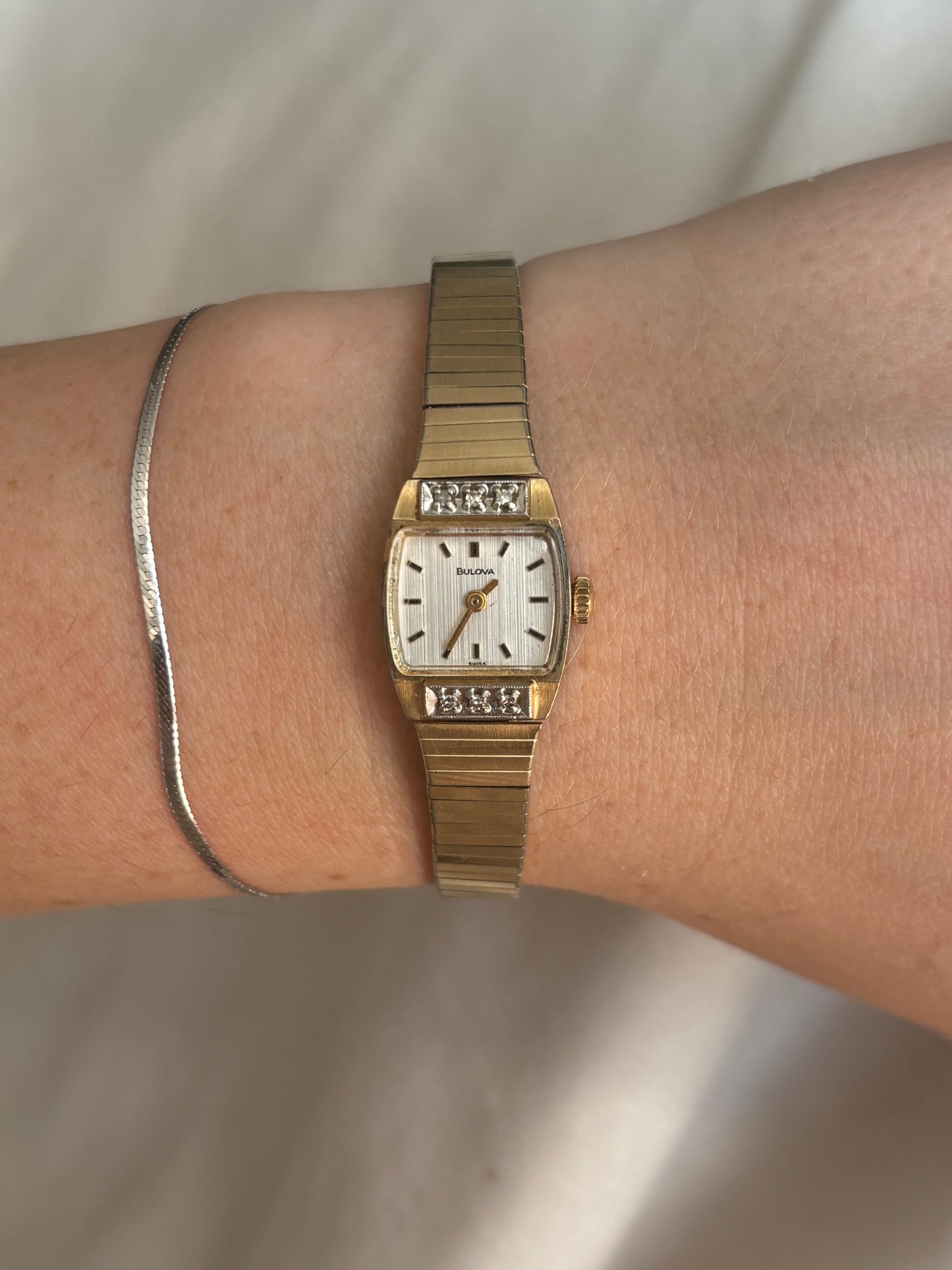 dainty vintage 10kt gold plated diamond bulova - working