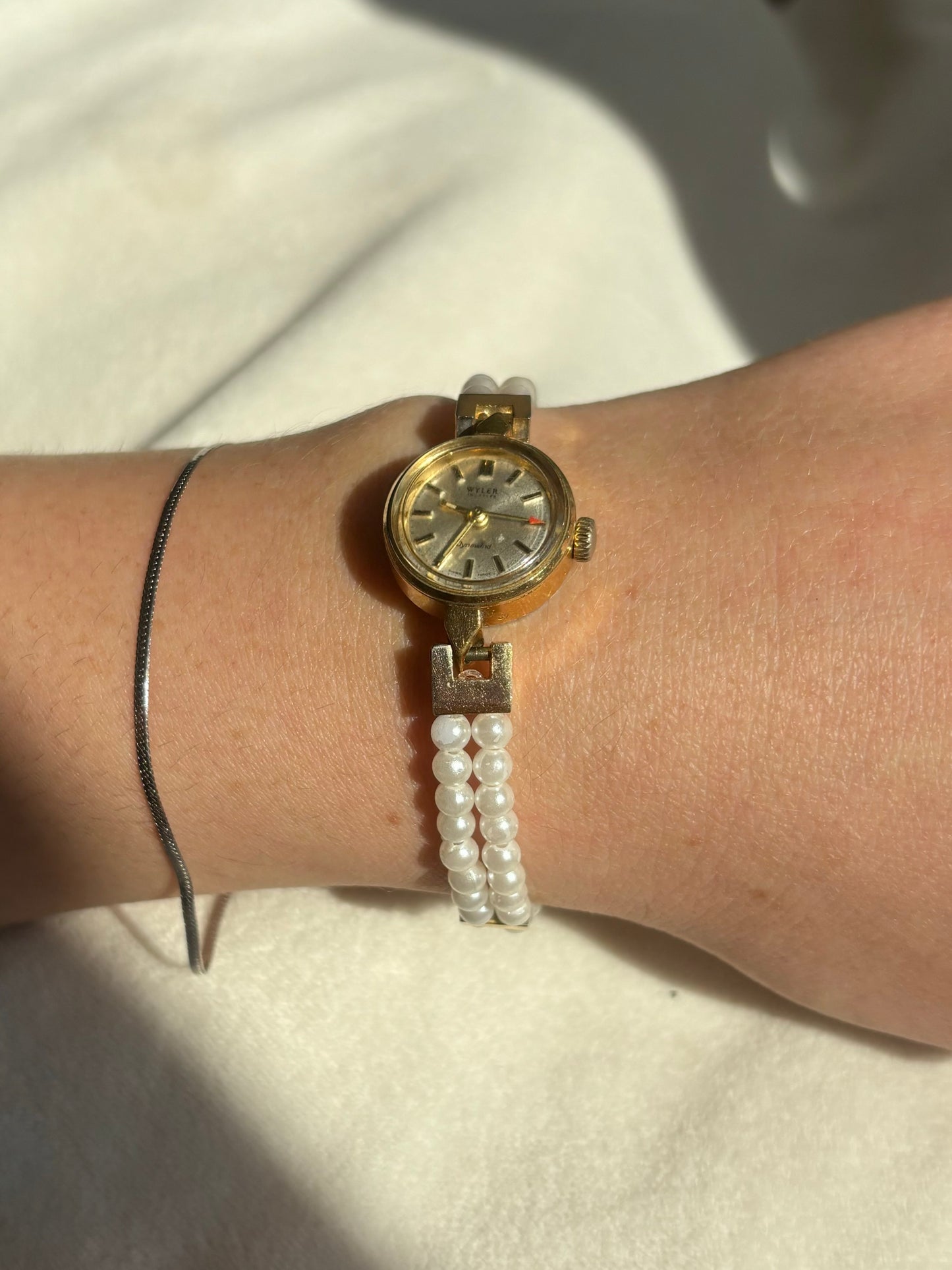 dainty vintage gold wind up watch- working