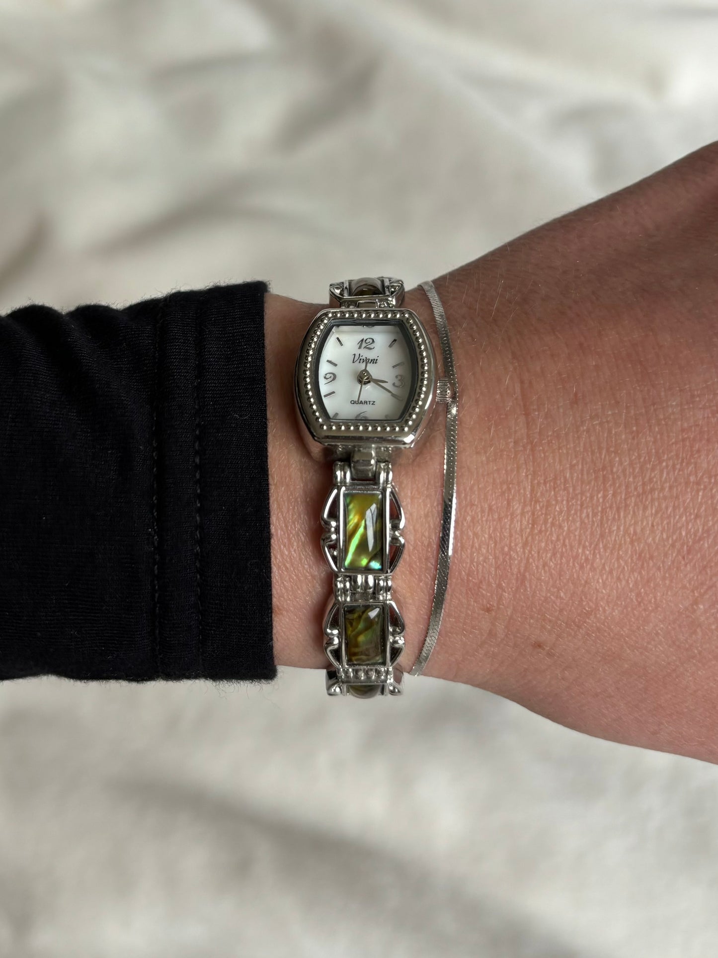 dainty vintage abalone link watch - working