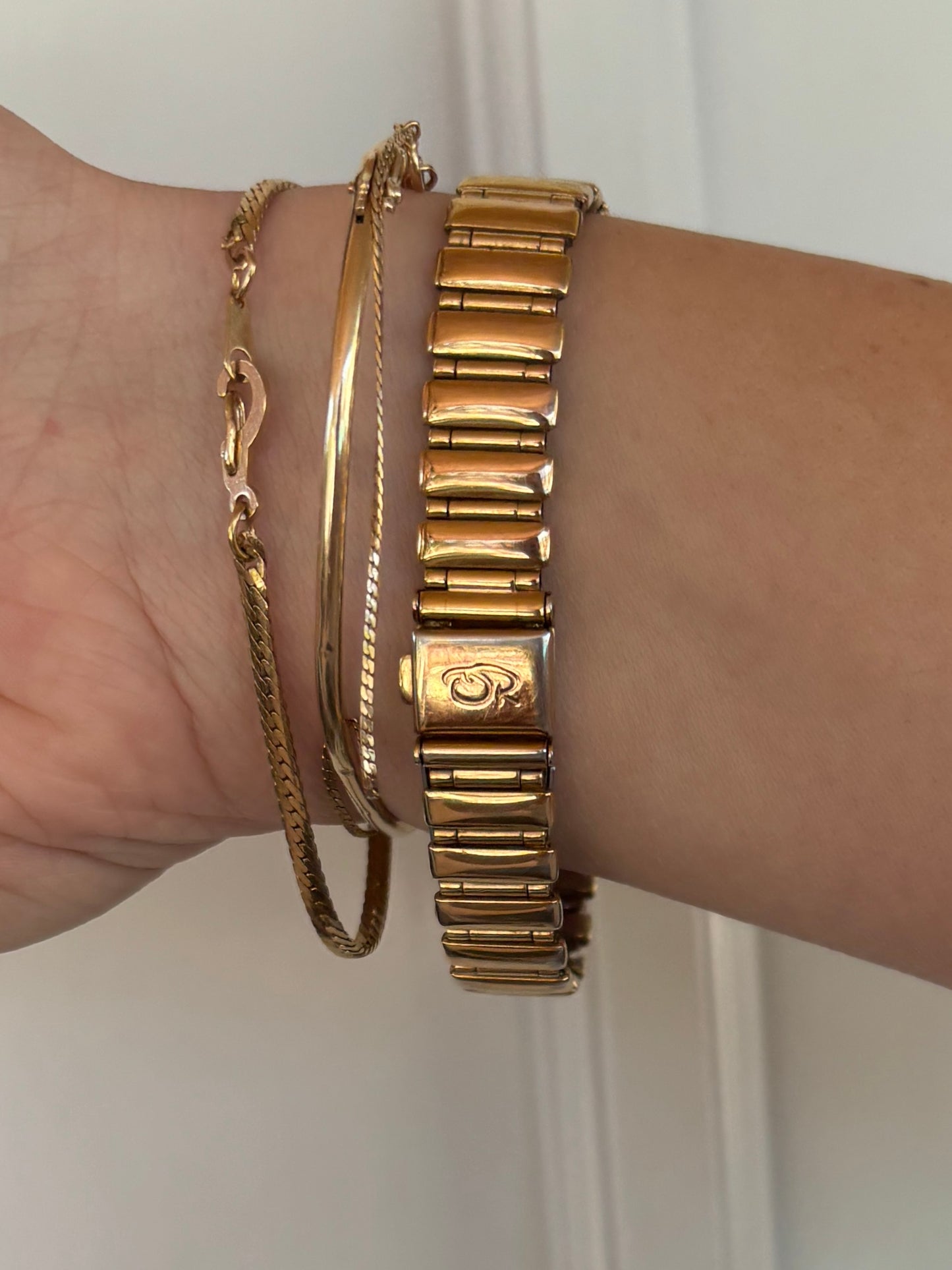 vintage Oscar de la Renta gold watch