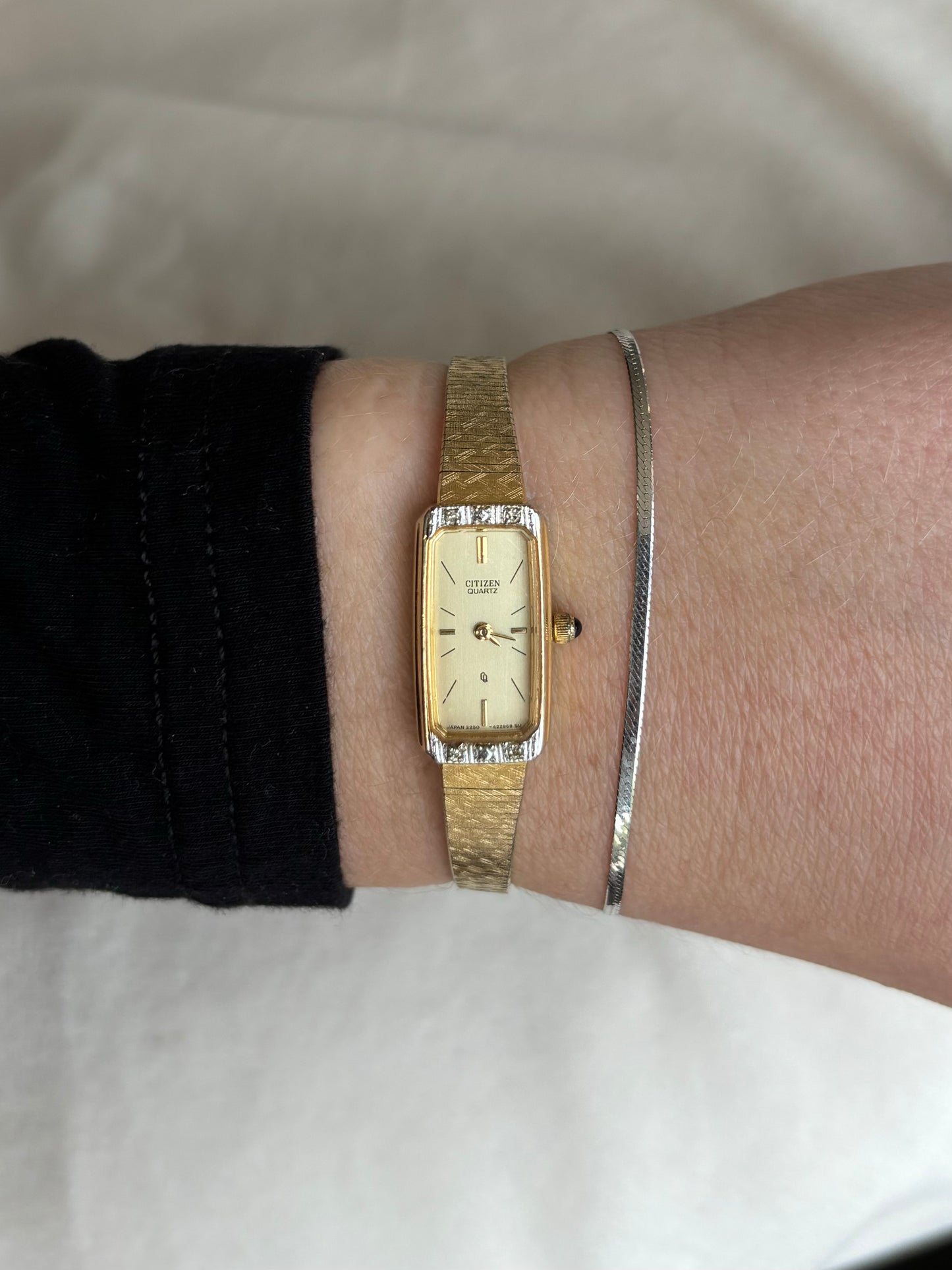 extremely dainty rare gold plated vintage citizen watch