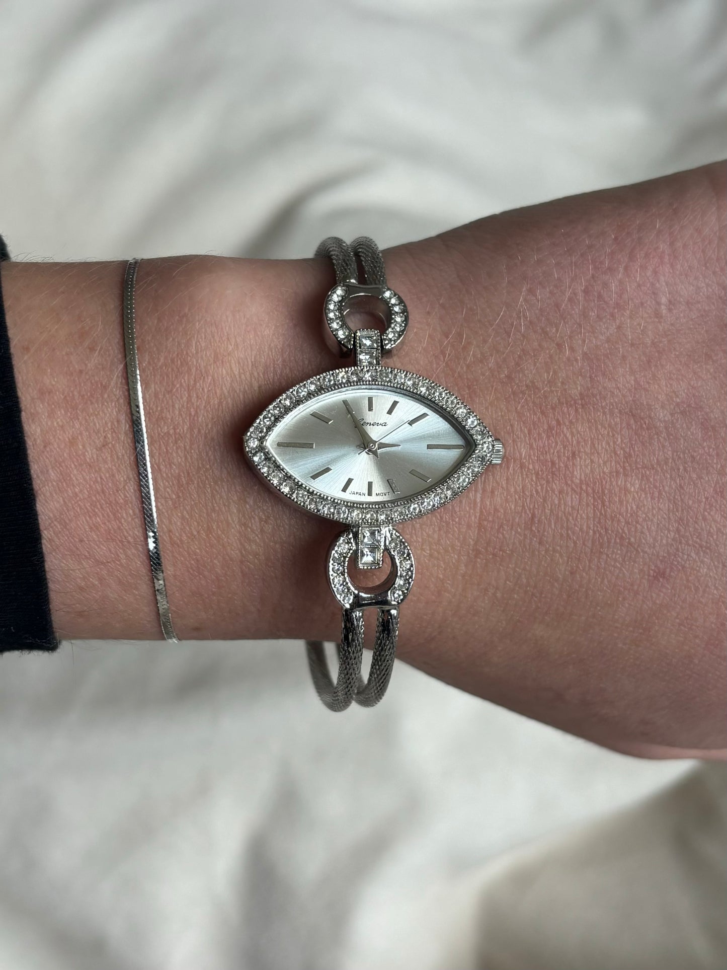 vintage dainty silver eye watch - working