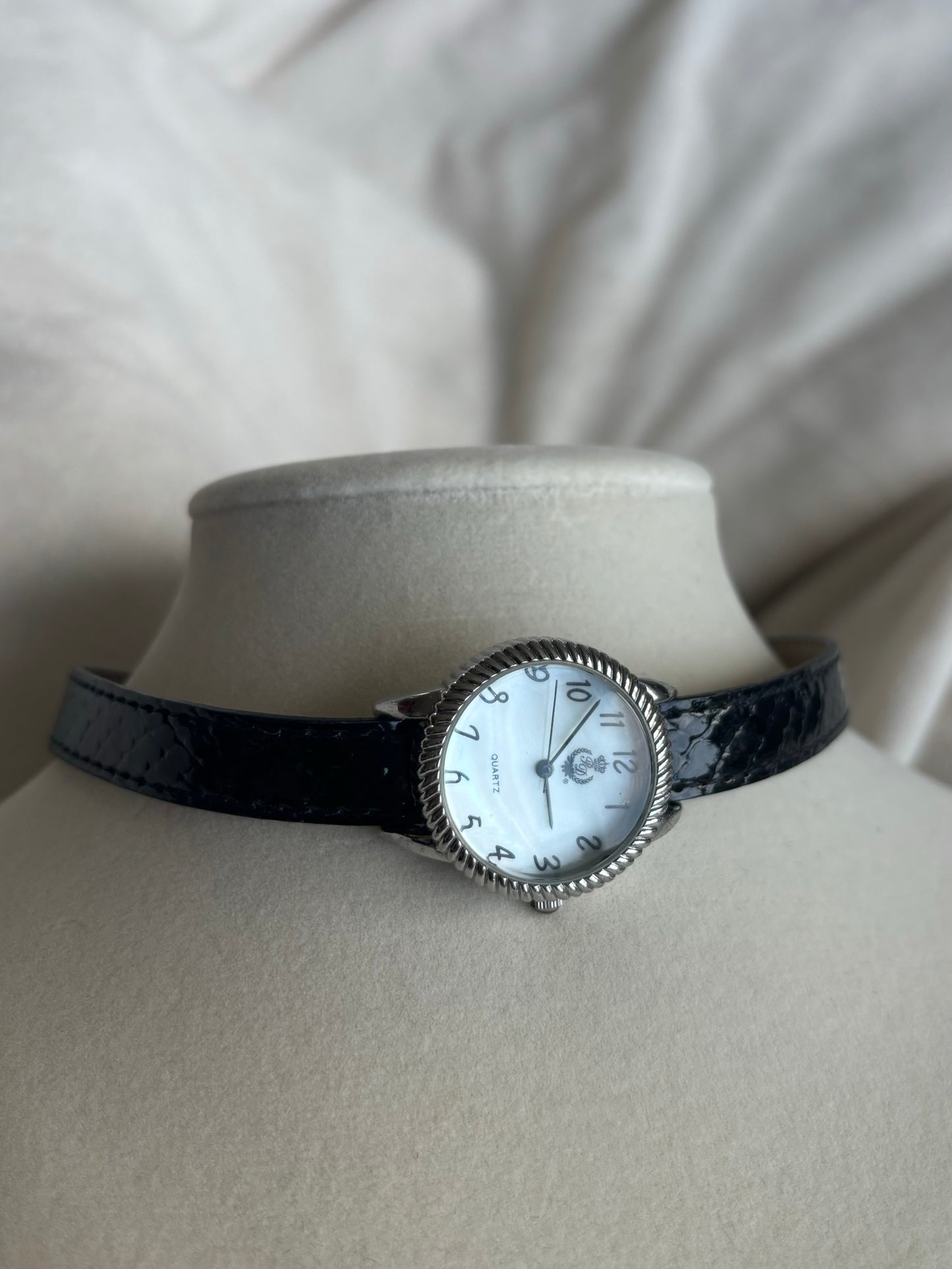 vintage watch choker - working