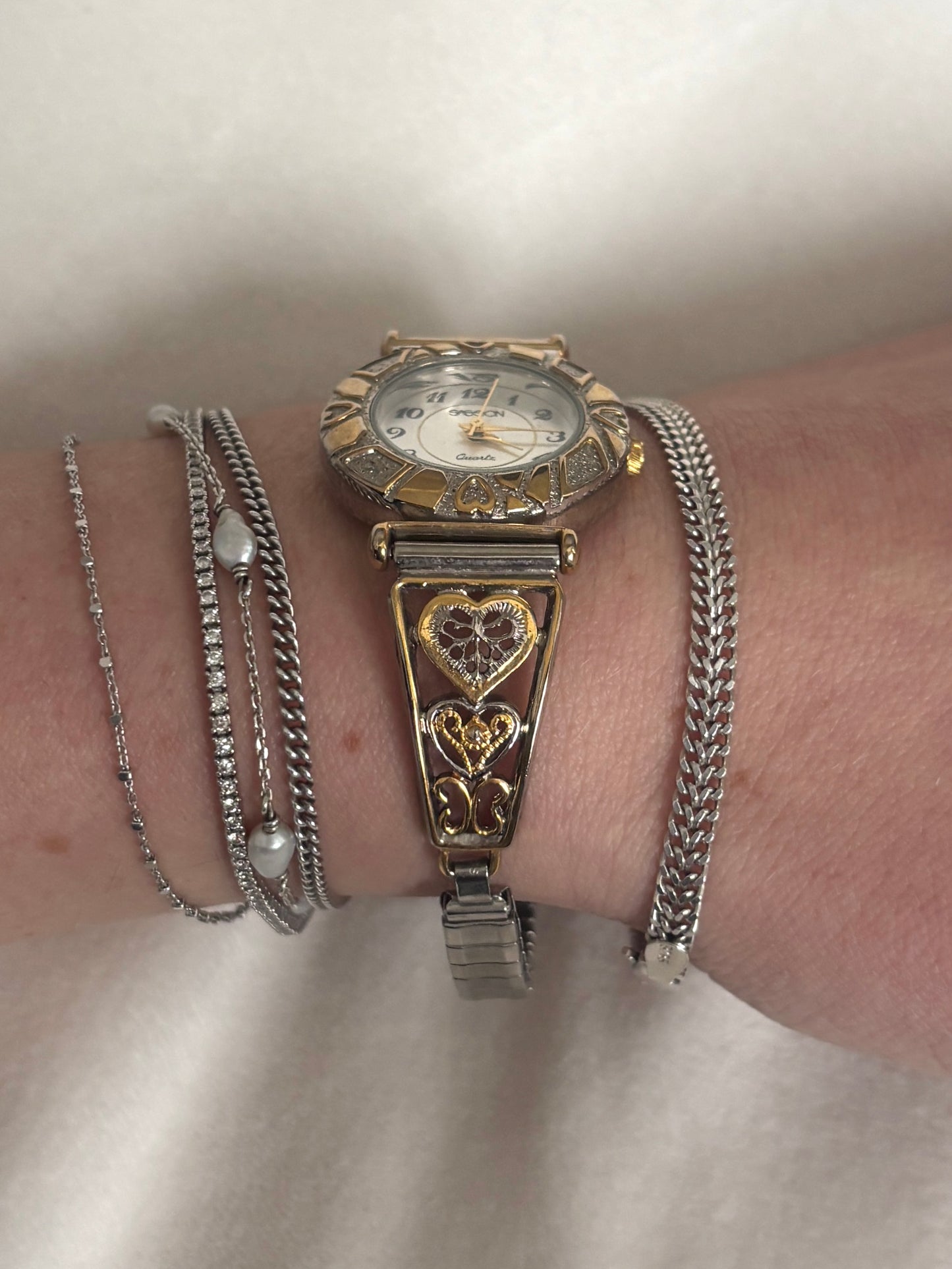 Heart Detailed Vintage Watch - Working