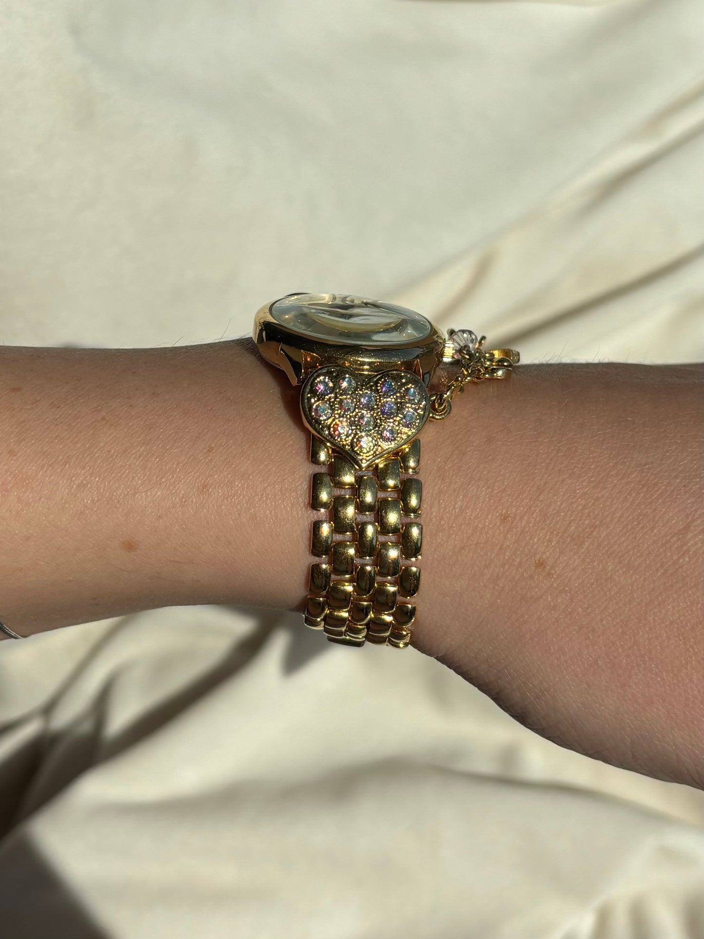 rare vintage kirks folly gold heart charm watch