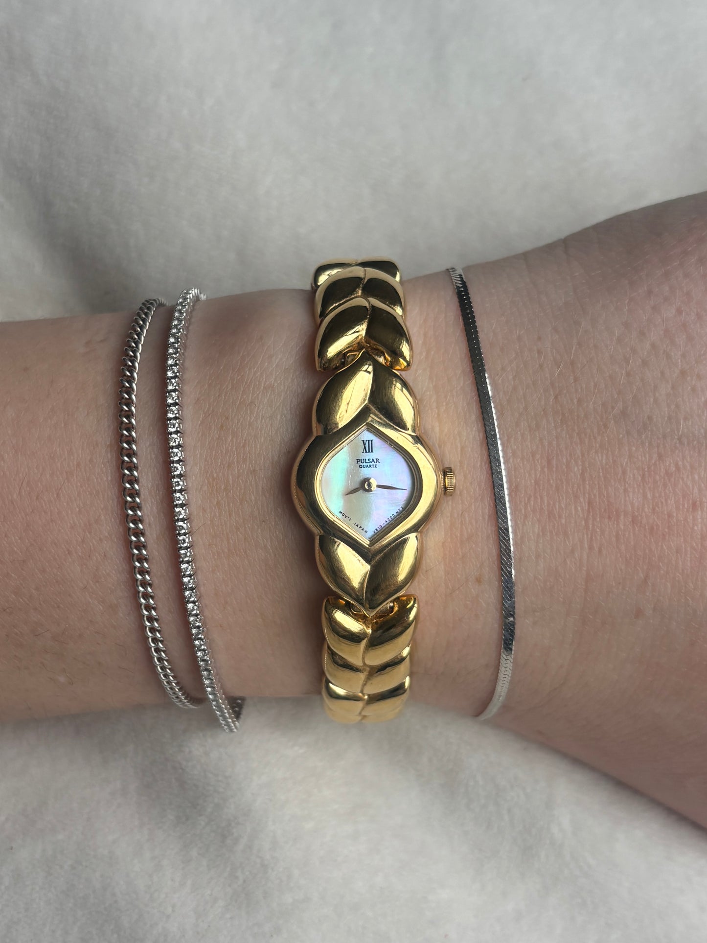 Rare 18kt Mother of Pearl Pulsar - Working