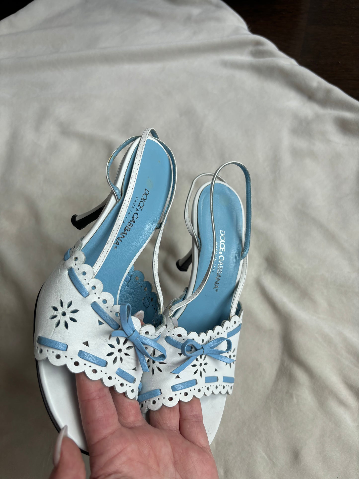 Authentic 1990s Dolce & Gabbana White & Blue Floral Eyelet Bow Sandal Kitten Slingback Heels