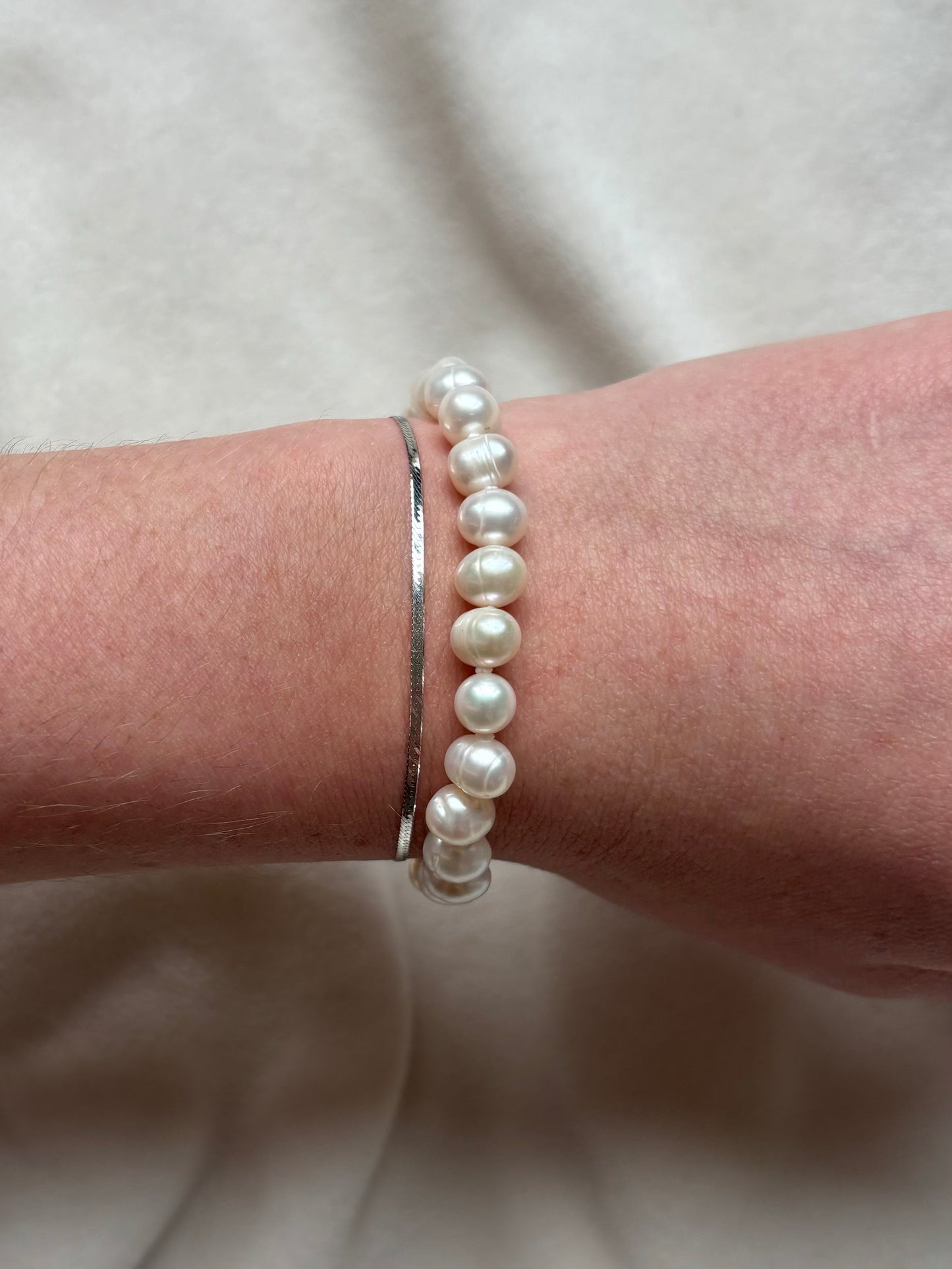 14kt gold natural 7mm cultured pearl bracelet