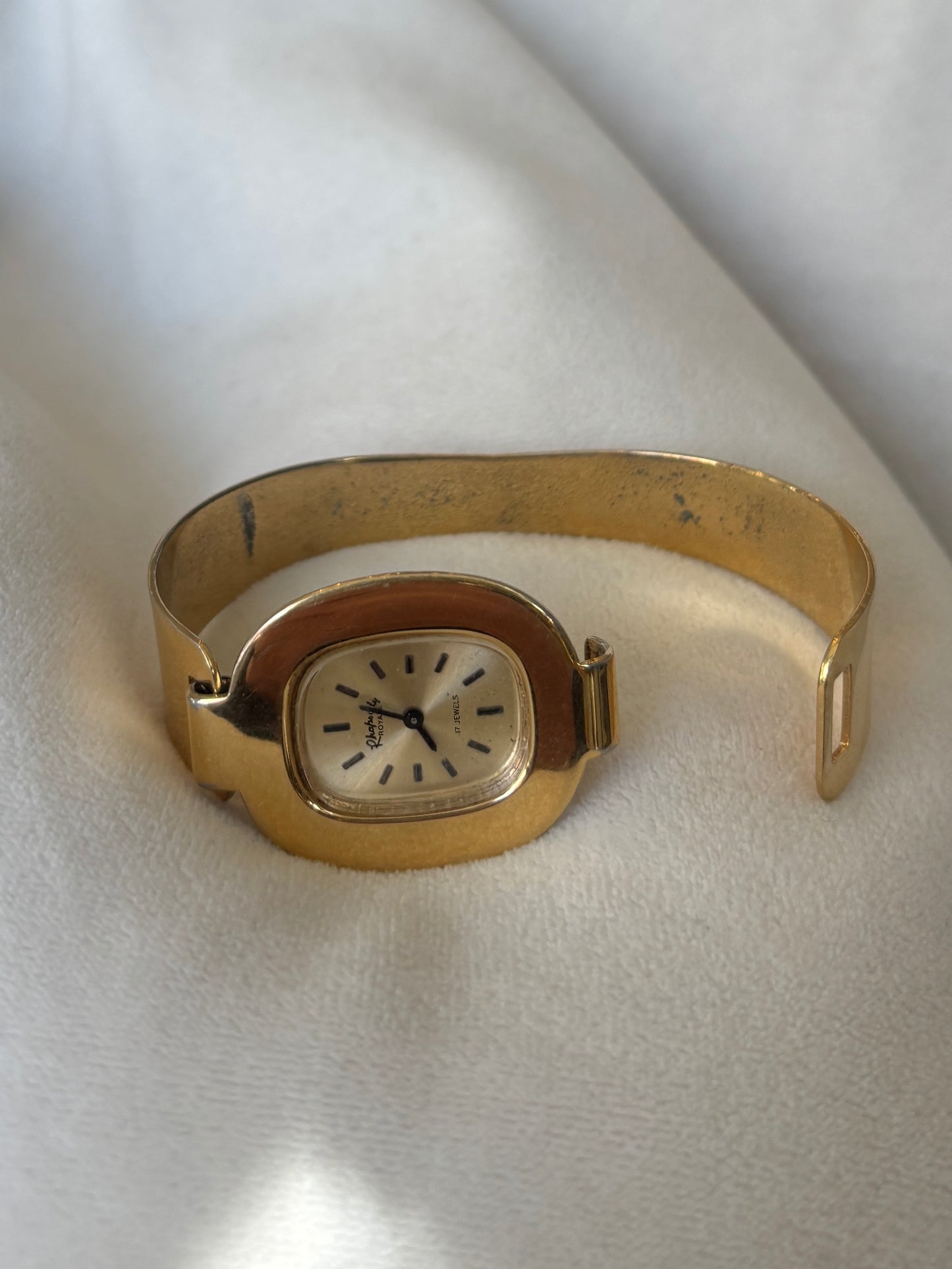 1970s Gold Rhapsody Royale Watch - Working