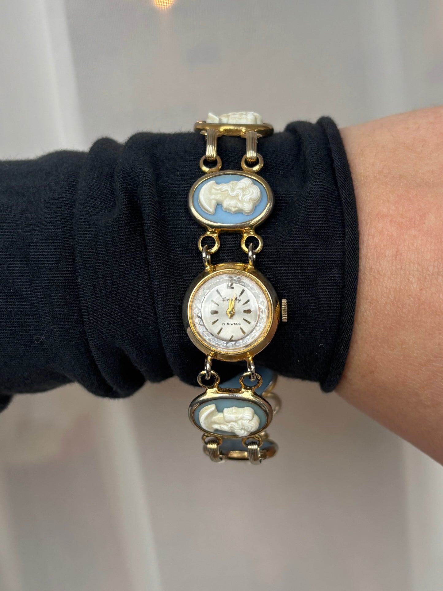 Rare Vintage Crosby Cameo Watch - Working
