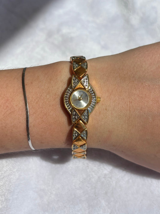 dainty vintage pearl watch - working