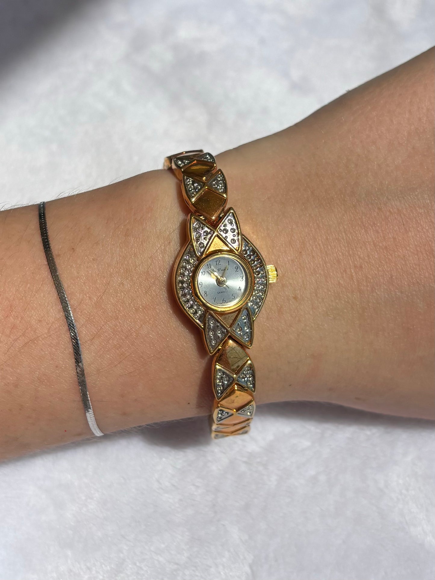 dainty vintage pearl watch - working